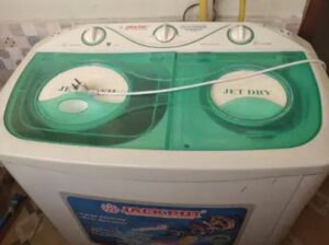 Twin semi automatic washing machine
