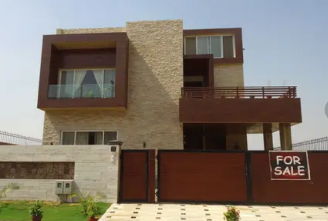 6 Bds – 6 Ba – 1 Kanal House Is Available For Sale