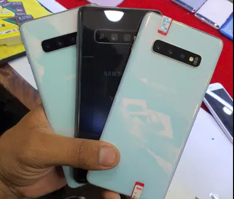 Samsung s10 plus 512gb dual sim pta approved pin doted For Sale In Lahore