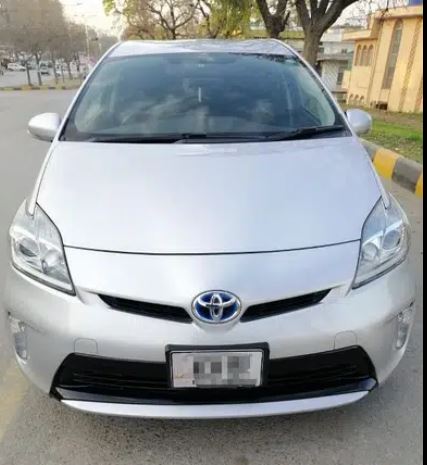 Toyota Prius 2014/2017 for sale in islsmabad