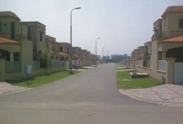 10 Marla Plots in for sale in lahore