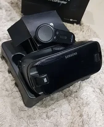 Samsung Gear VR Headset with Controller sale in Sialkot