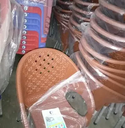 sofa chair in plastic for sale in Mirpur