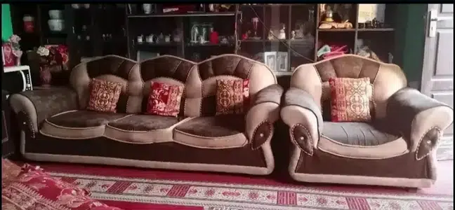5 seater leather fabric sofa set Charsadda