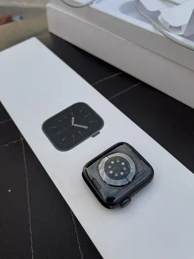 APPLE WATCH SERIES 6 (40mm) GSM SPACE GREY SALE IN H-13, Islamabad