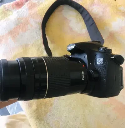 dslr 60d 75-300mm lens for sale in Peshawar