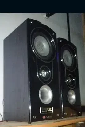 Tower speaker with baser Sale in Chiniot