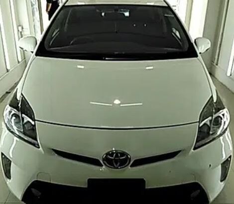 Toyota Prius 1.8 S for sale in karachi