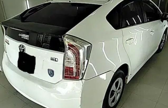 Toyota Prius 1.8 S for sale in karachi