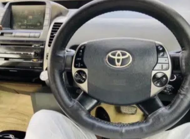 Toyota Prius 1.5 Full Option