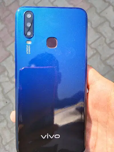 Vivo y15. . . . . . 4/64 sale in Daska