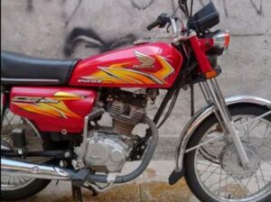 Honda CG125cc Red for slae in gujranwala