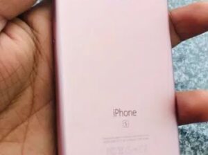 selling iphone 6s for slae in lahore