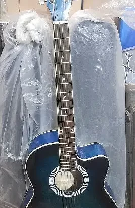 Acoustic guitar 40 inches sell in Multan