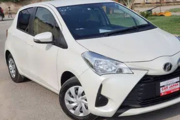 Toyota Vitz F 2018 for sale in lahore