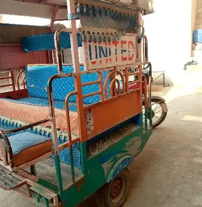 Rickshaw for sell in Gojra