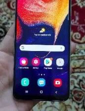 samsung A50 4,128 GB for sale