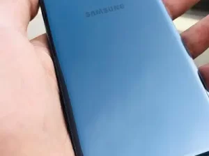 Samsung galaxy S10e for sale in Gujranwala
