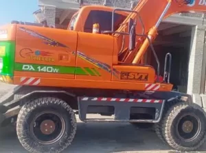 Excavator for sale in Chakwal