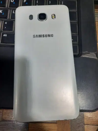 Galaxy j7 for sale in sialkot