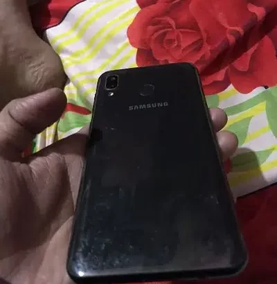 Samsung a20 3/32gb for sale in Gujranwala