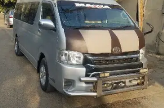 Saqib khan sale a car in karachi