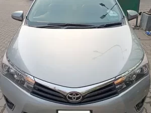 Toyota Corrolla Altis model 2015 sell in Lahore