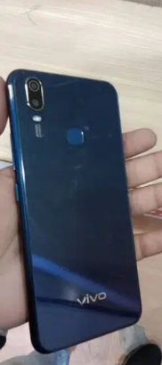 vivo y11 is in good condition for sale in lahore