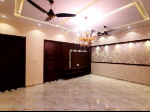 10 Marla House For Sale Located in Sector C Bahria