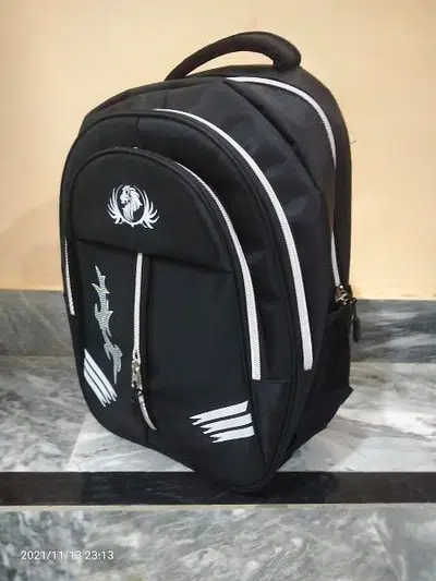 School bag and laptop bag sell in Gujranwala