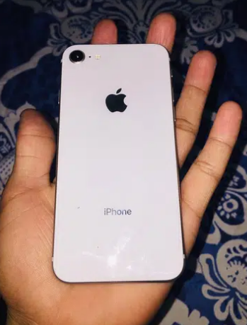 Iphone 8 non pta sealed piece for sale in karachi