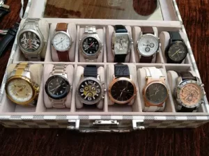 Imported watches Bazar sell in Multan
