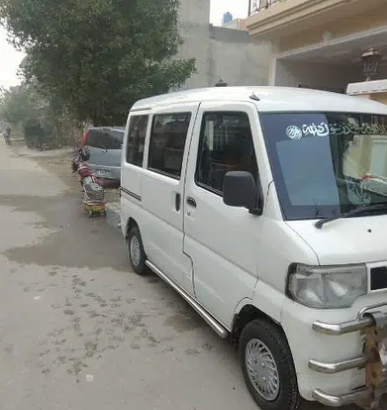 nissan clipper for sale in lahore