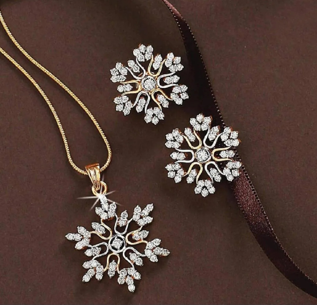 Handmade jewelry/Customised design